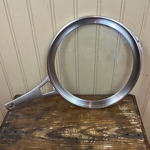 Calphalon Premier Space Saving Flat Glass Lid 8” Diameter Replacement lid only
